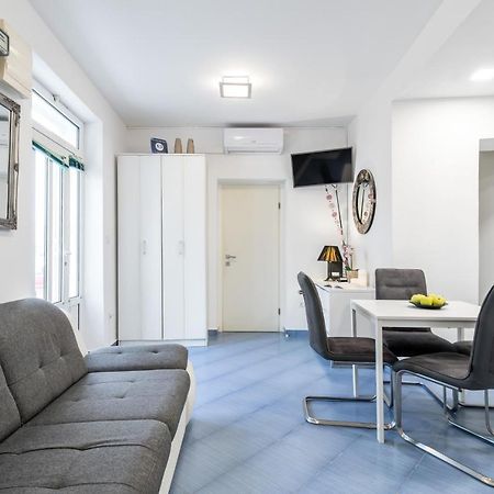 Charming Apartment Split Ngoại thất bức ảnh