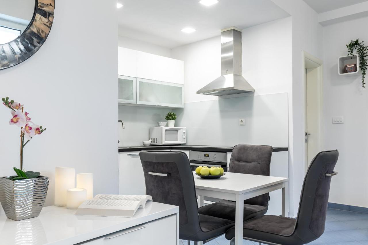 Charming Apartment Split Ngoại thất bức ảnh